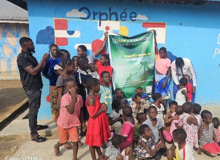 Visite à l'orphelinat